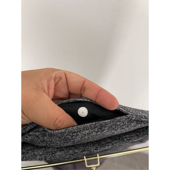 LULULEMON Gray Leggings Size 4 - Picture 3 of 5